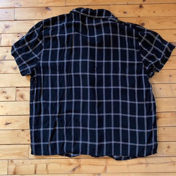 Urban Outfitters Blouse - Picture 3 of 5